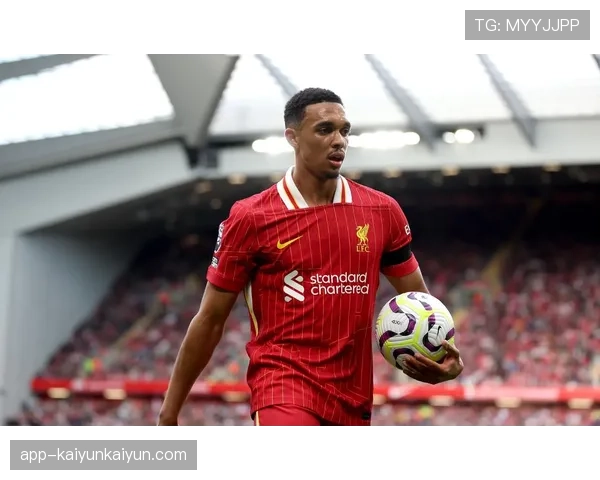 利物浦随队记者透露：阿诺德已恢复轻度训练，出战下轮存疑