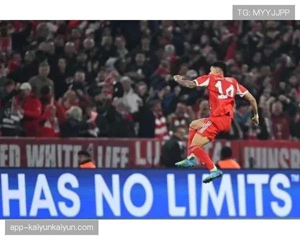 帕夫洛维奇头球破门，拜仁1-1扳平皇马